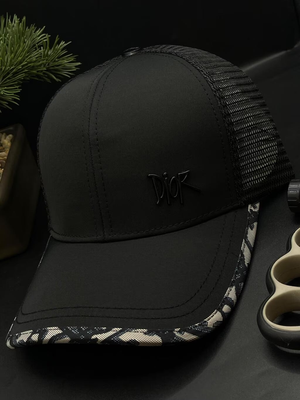 Gorra Premium Línea - Estilo Europeo